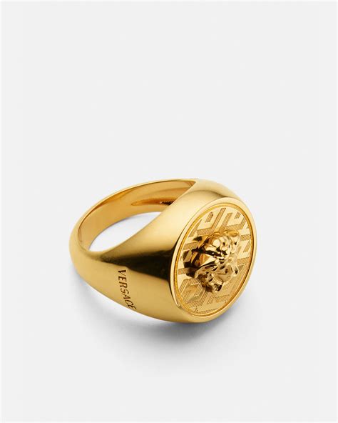 anello squadrato medusa versace|Anello Medusa Greca Oro .